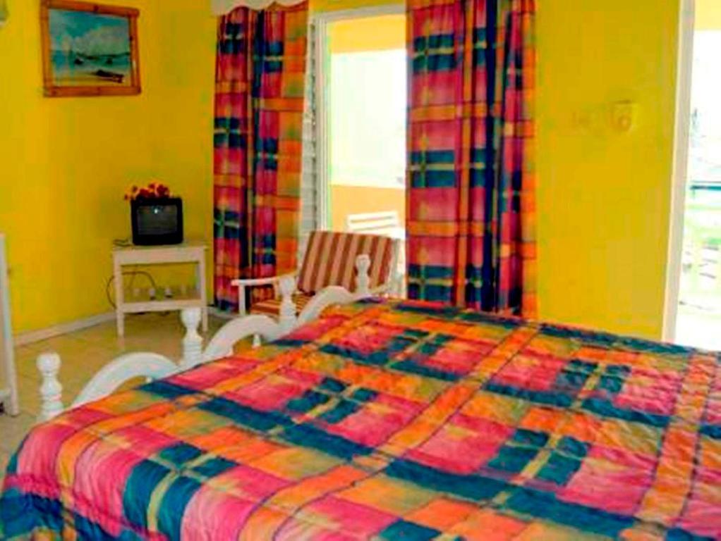 Our Past Time Hotel Негрил Номер фото